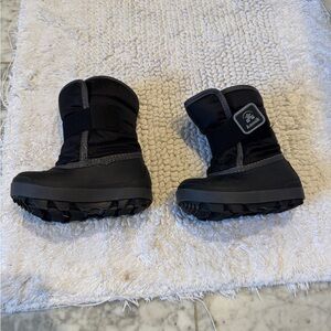 Kamik Black Snow Boots - toddler 6